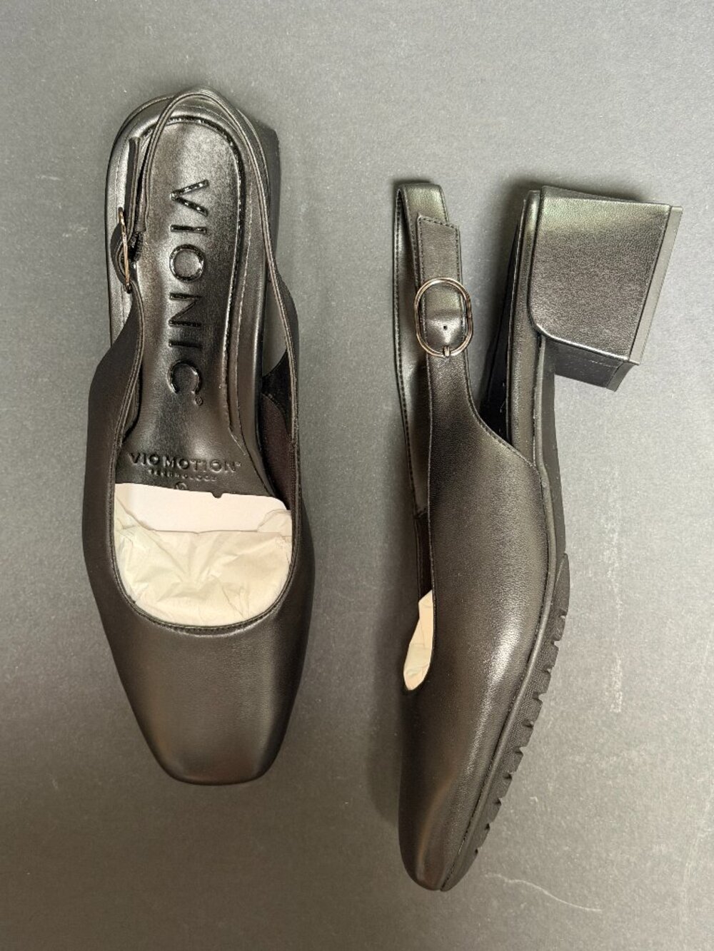 Vionic Reyes Heel - Picture 2 of 3